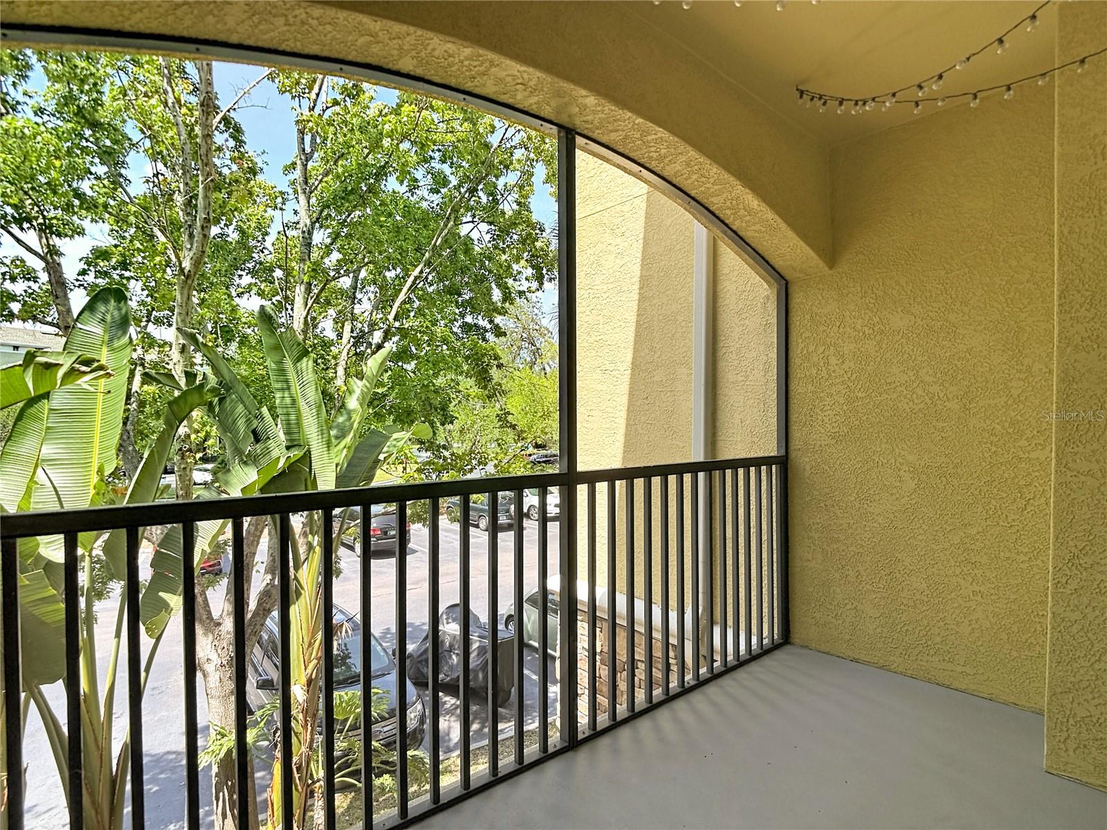 10201 COURTNEY PALMS BLVD #203, TAMPA, FL, 33619