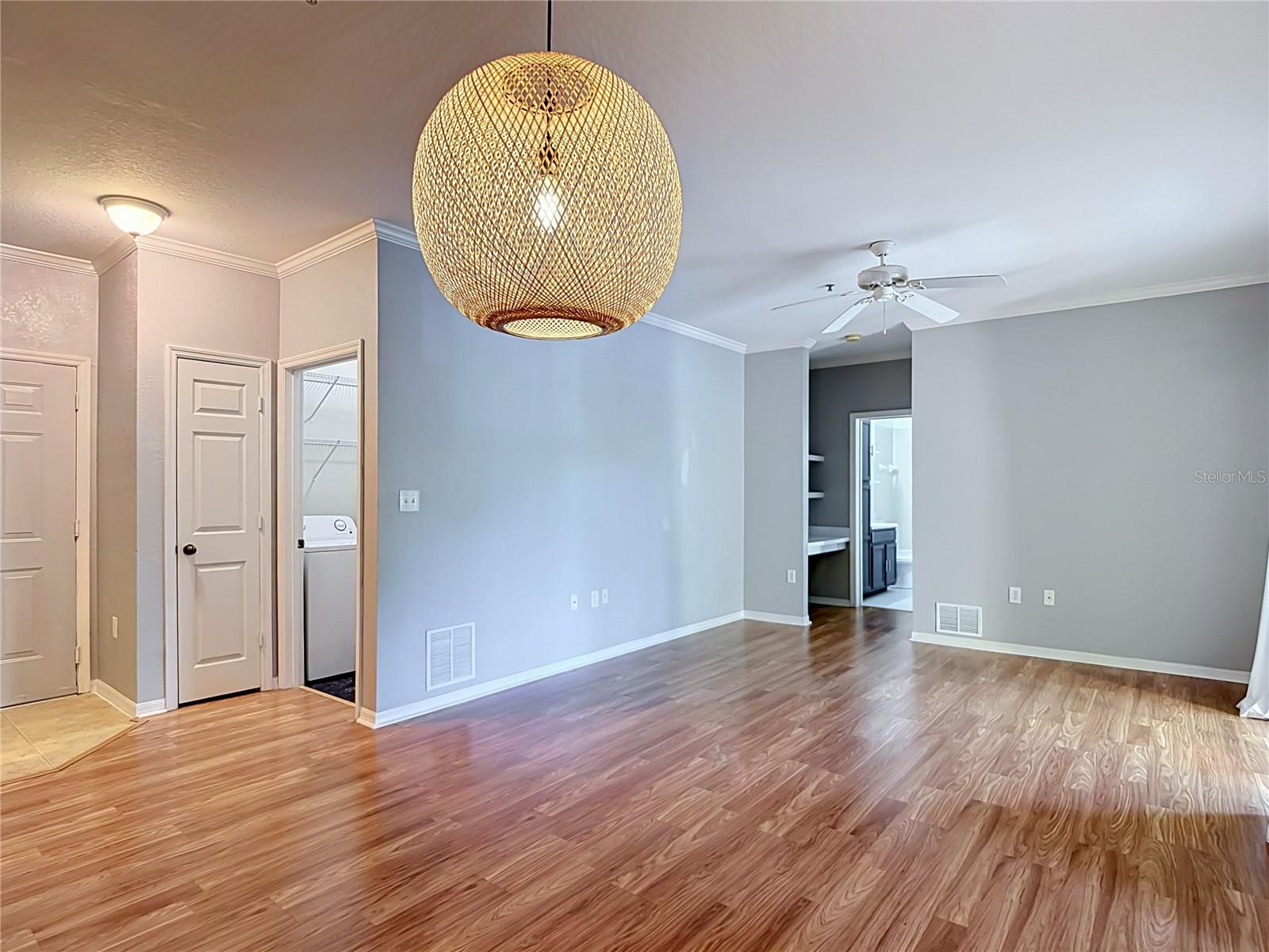 10201 COURTNEY PALMS BLVD #203, TAMPA, FL, 33619