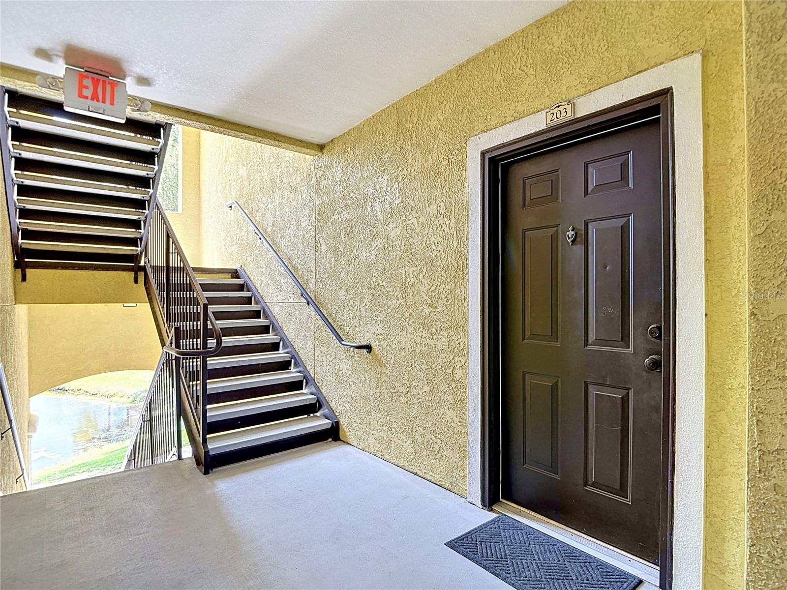 10201 COURTNEY PALMS BLVD #203, TAMPA, FL, 33619