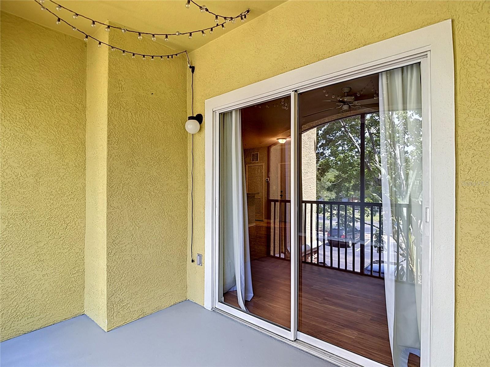 10201 COURTNEY PALMS BLVD #203, TAMPA, FL, 33619