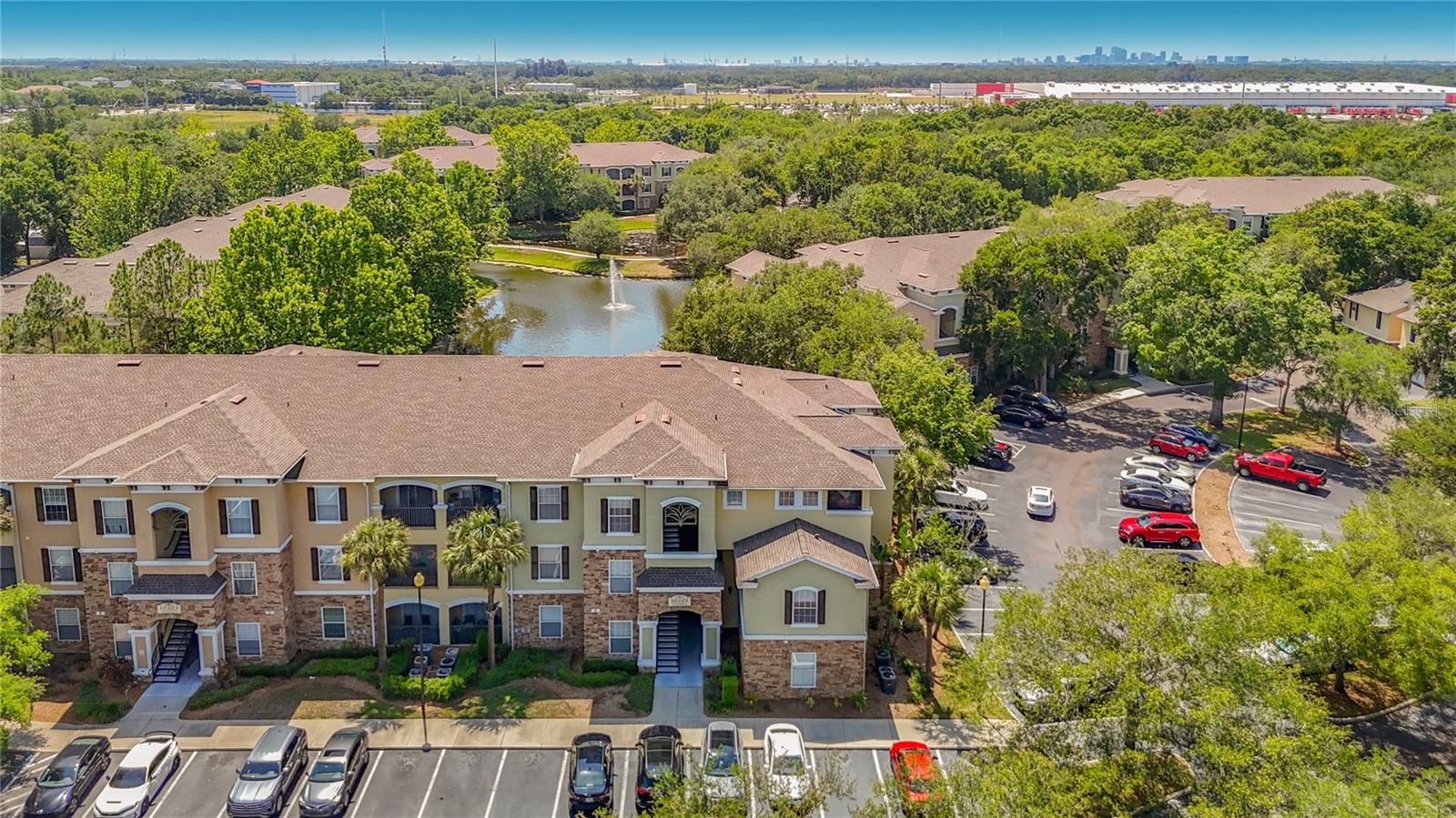 10201 COURTNEY PALMS BLVD #203, TAMPA, FL, 33619