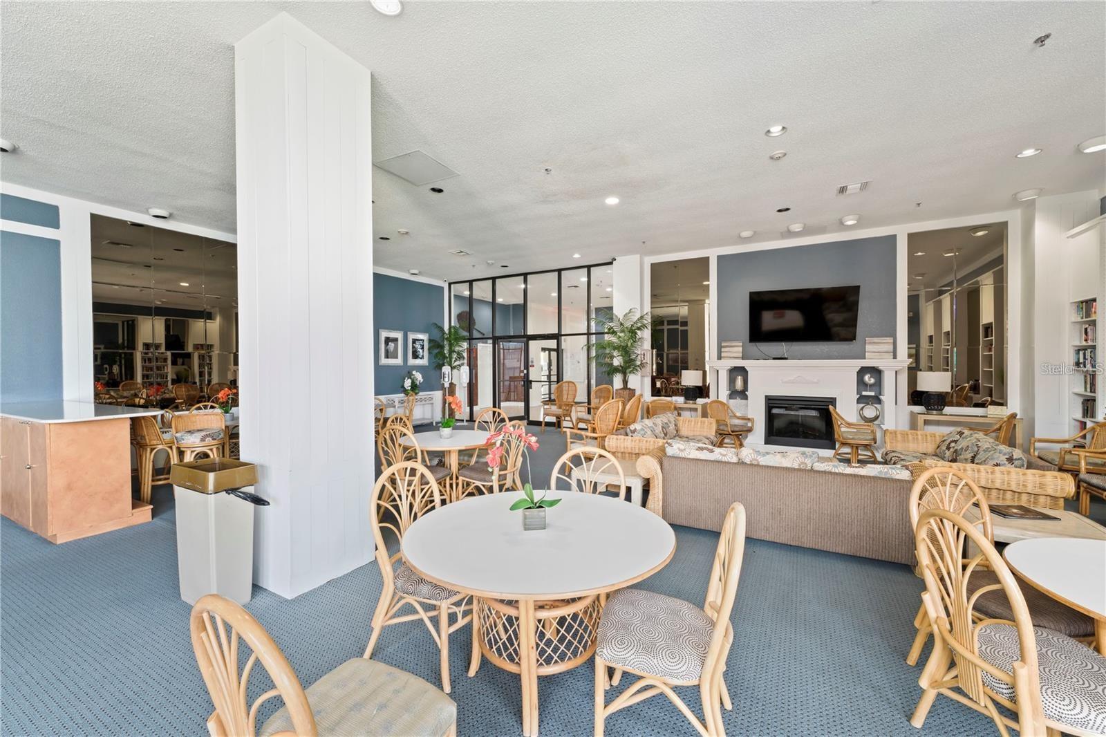 6372 PALMA DEL MAR BLVD S #405, ST PETERSBURG, FL, 33715