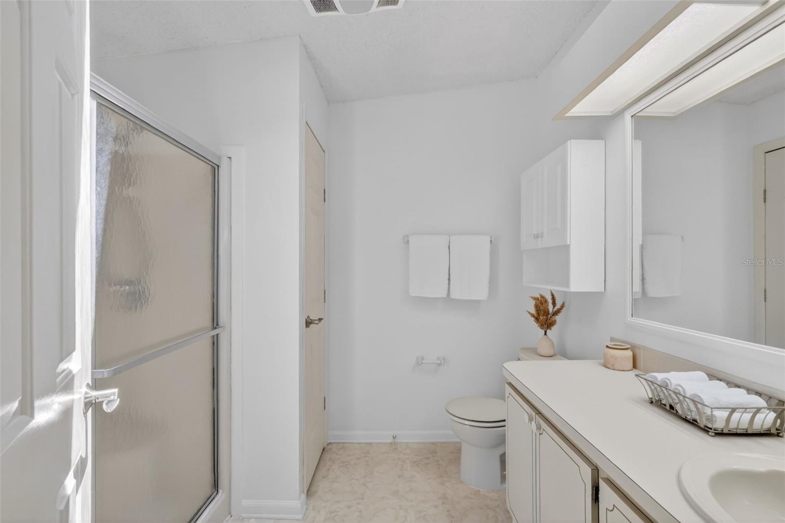 706 TANGERINE DR, LADY LAKE, FL, 32159