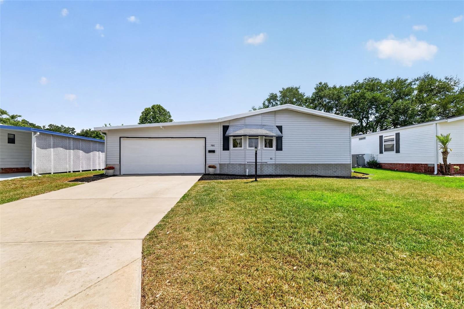 706 TANGERINE DR, LADY LAKE, FL, 32159