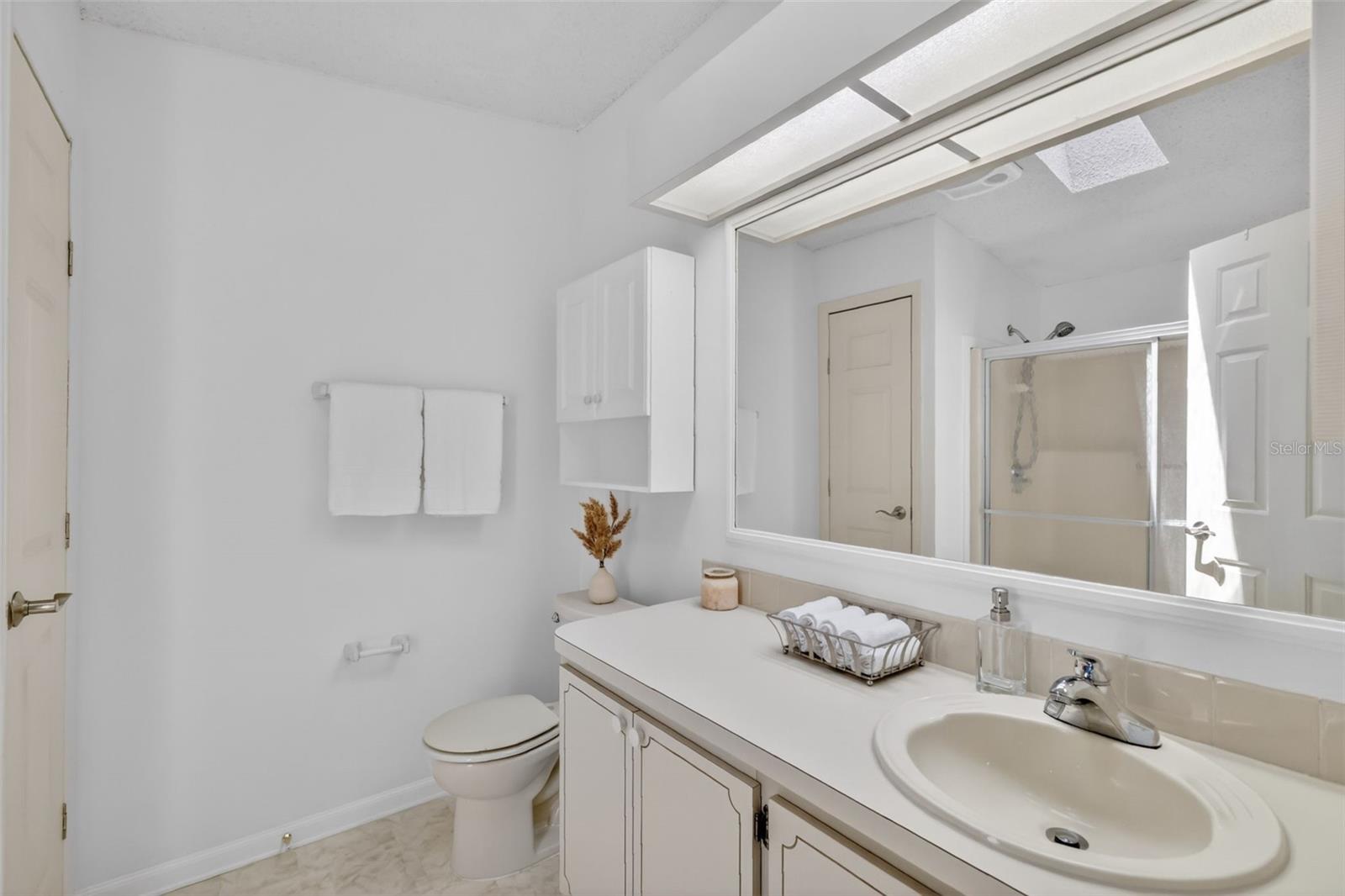 706 TANGERINE DR, LADY LAKE, FL, 32159