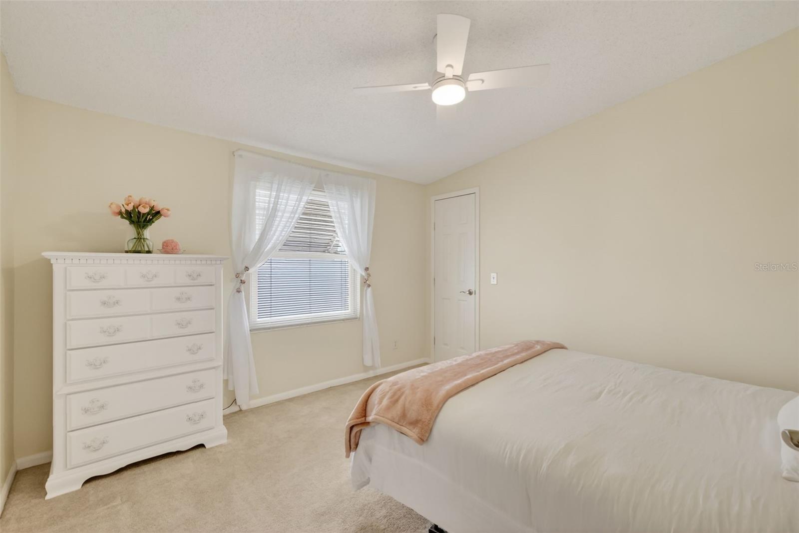 706 TANGERINE DR, LADY LAKE, FL, 32159