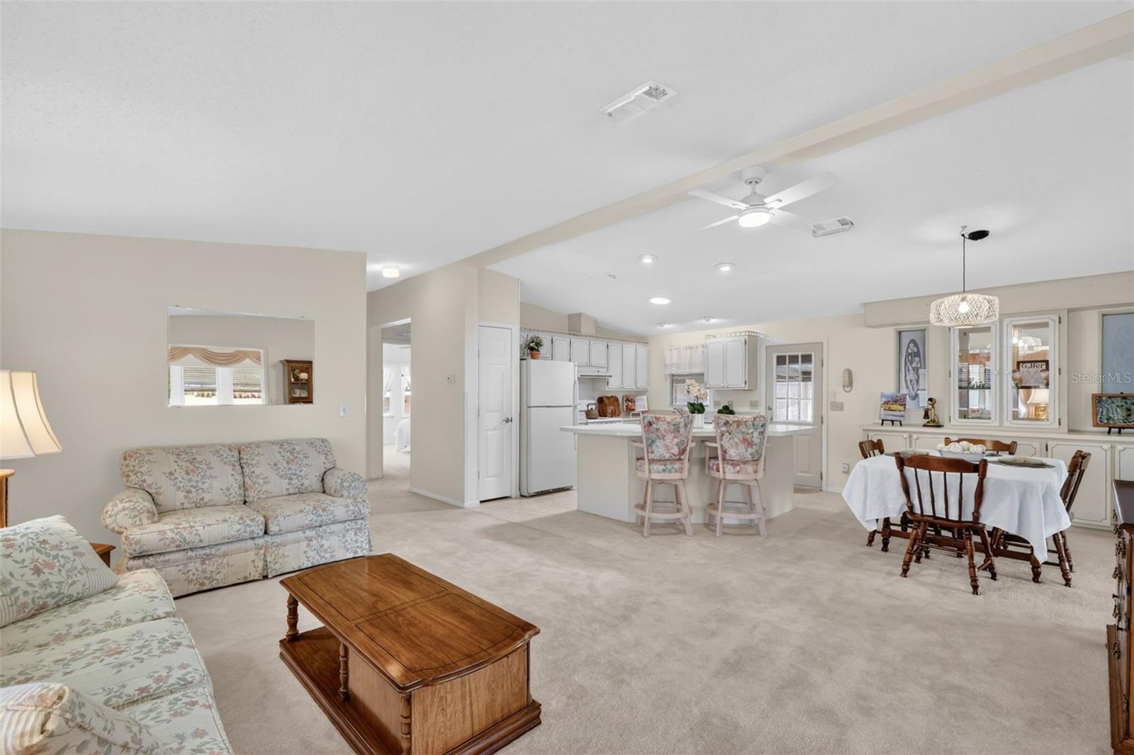 706 TANGERINE DR, LADY LAKE, FL, 32159