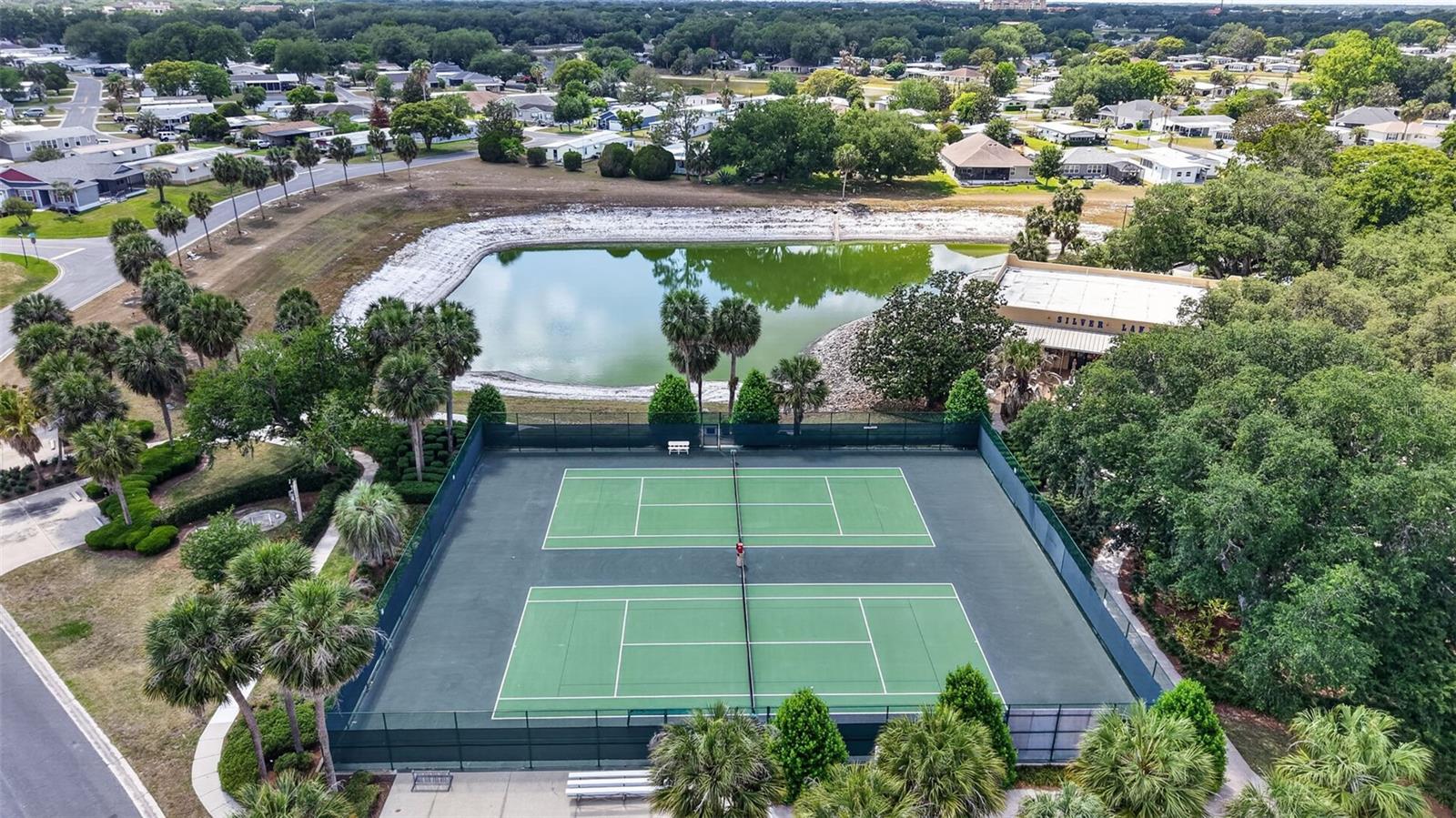 706 TANGERINE DR, LADY LAKE, FL, 32159