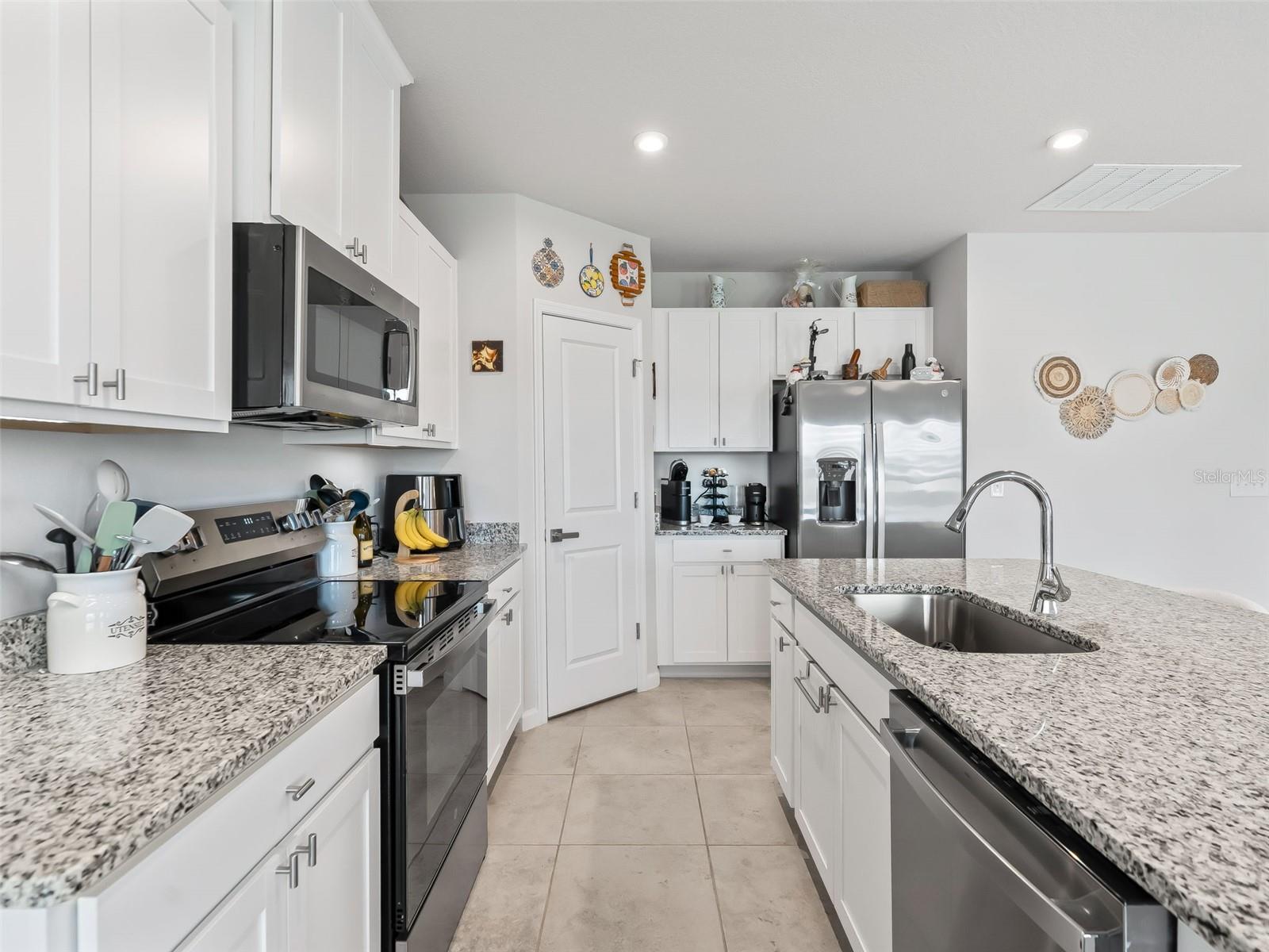 2133 TENNESSEE ST, SUMTERVILLE, FL, 33585