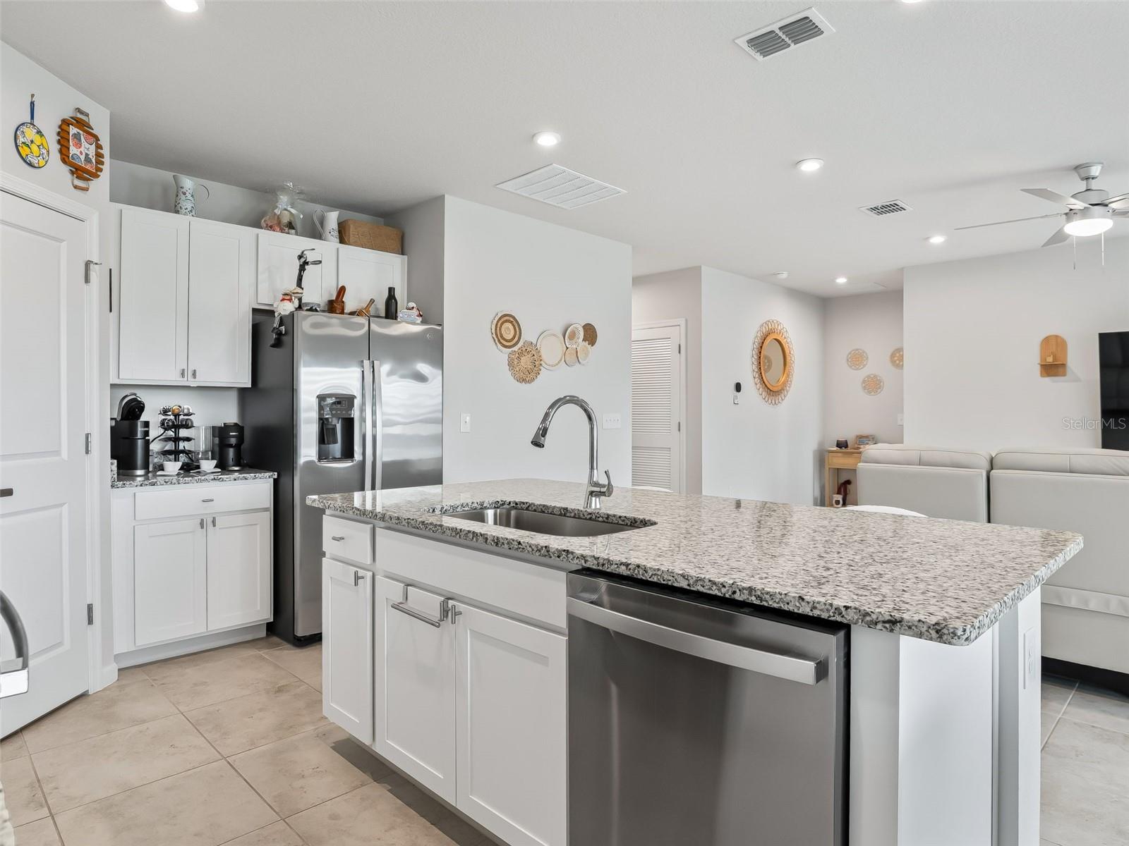 2133 TENNESSEE ST, SUMTERVILLE, FL, 33585