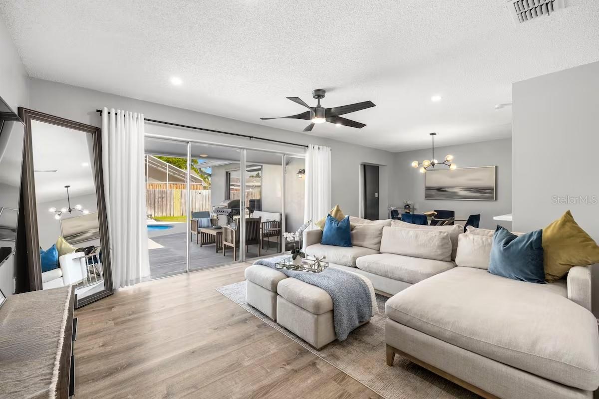 10017 86TH ST, SEMINOLE, FL, 33777