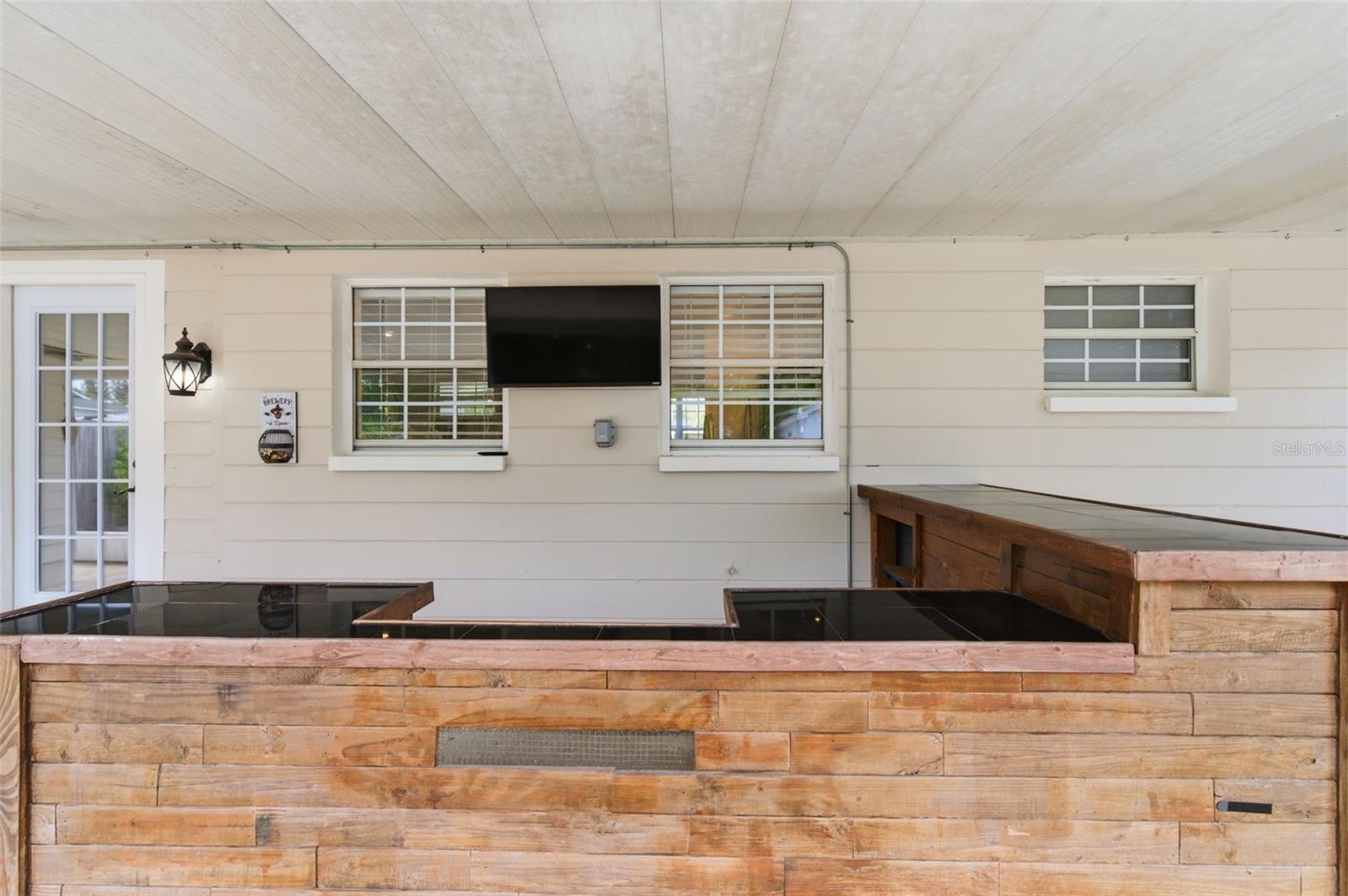 4146 DES MOINES ST NE, ST PETERSBURG, FL, 33703