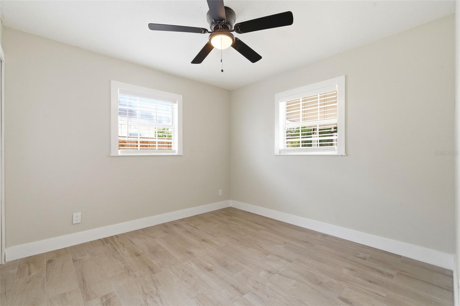 4146 DES MOINES ST NE, ST PETERSBURG, FL, 33703
