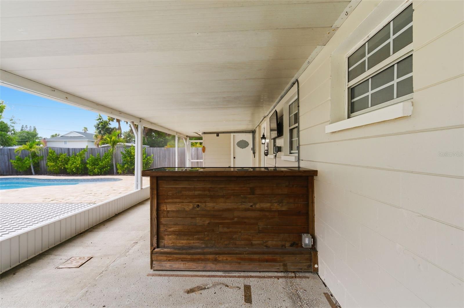 4146 DES MOINES ST NE, ST PETERSBURG, FL, 33703