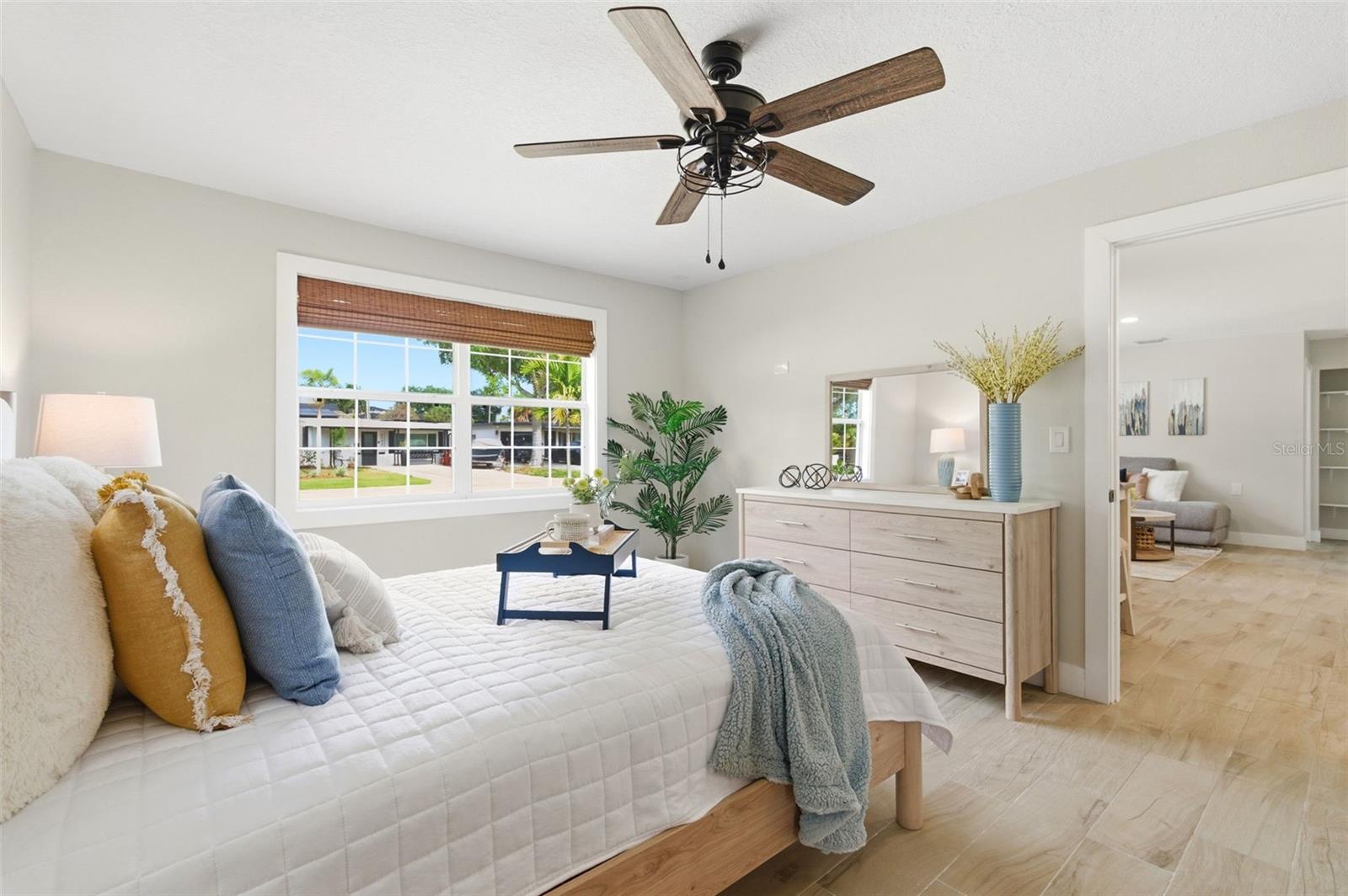 4146 DES MOINES ST NE, ST PETERSBURG, FL, 33703