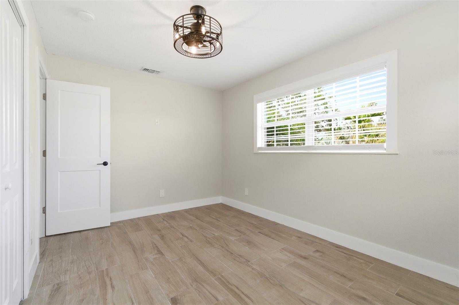 4146 DES MOINES ST NE, ST PETERSBURG, FL, 33703