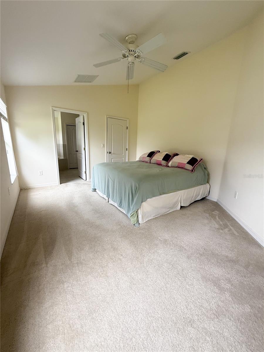 4017 LANGDRUM DR, WESLEY CHAPEL, FL, 33543