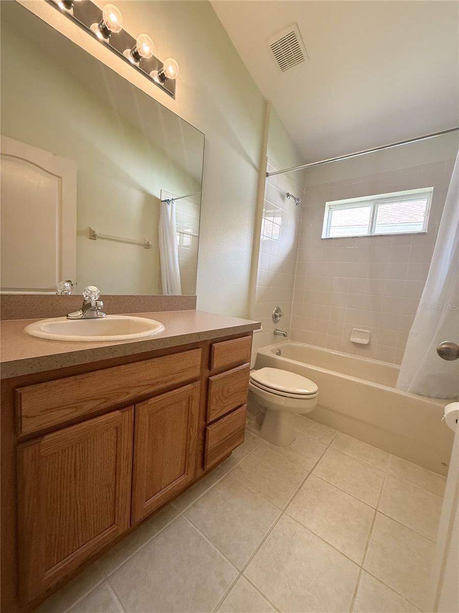 4017 LANGDRUM DR, WESLEY CHAPEL, FL, 33543
