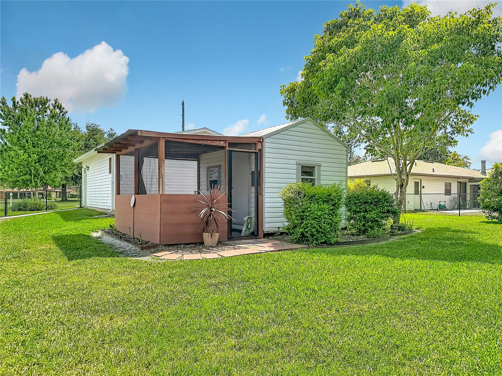 12547 PINE ISLAND DR, LEESBURG, FL, 34788