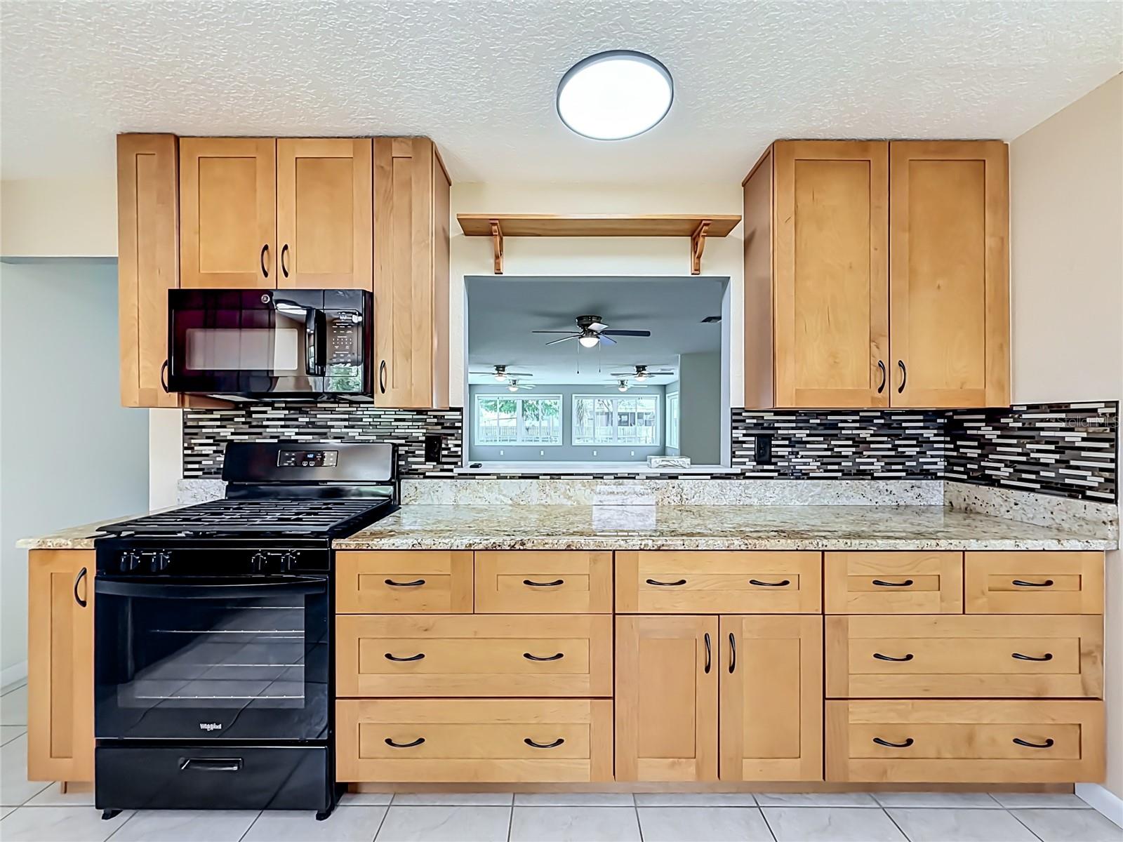 12547 PINE ISLAND DR, LEESBURG, FL, 34788