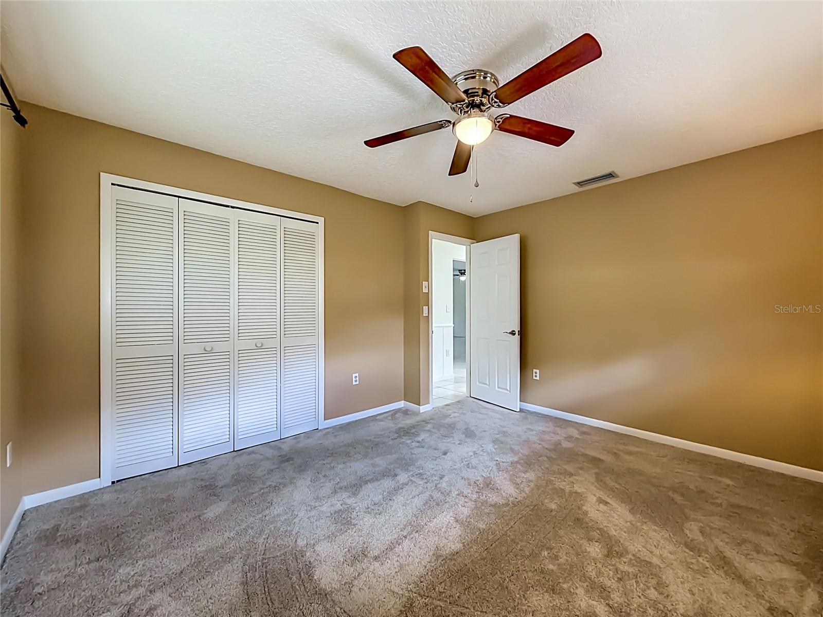 12547 PINE ISLAND DR, LEESBURG, FL, 34788
