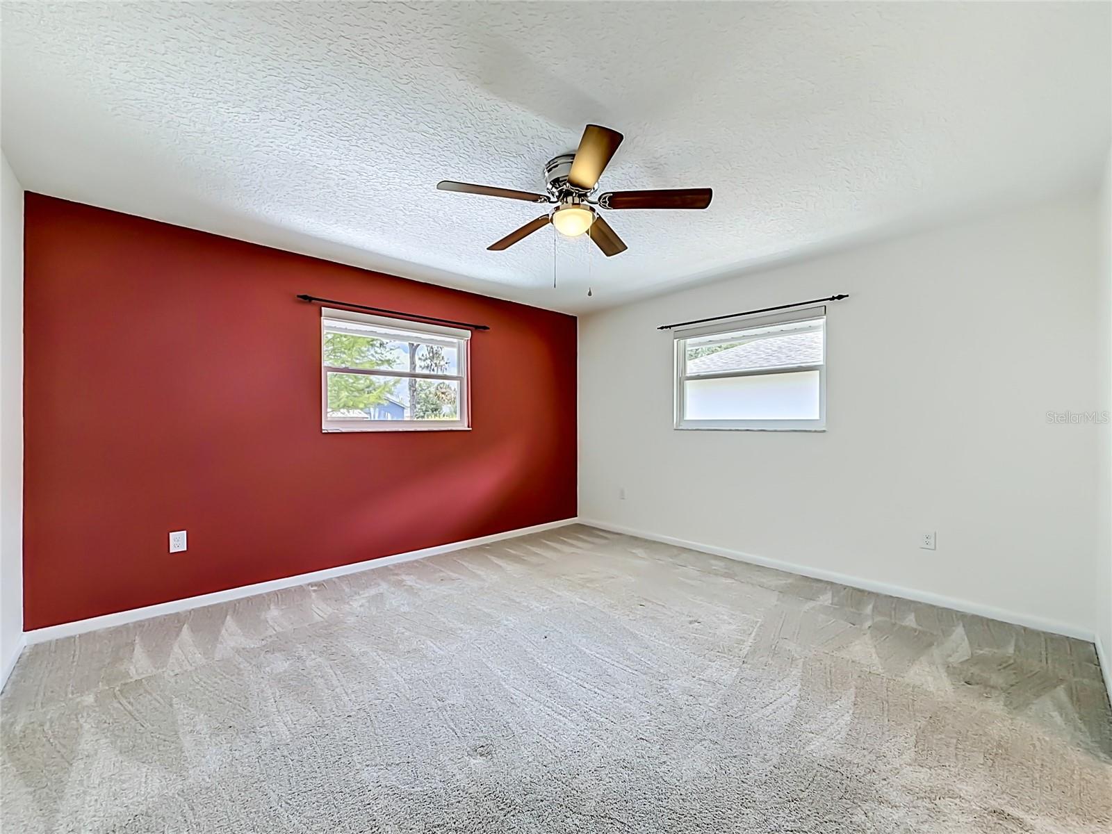 12547 PINE ISLAND DR, LEESBURG, FL, 34788