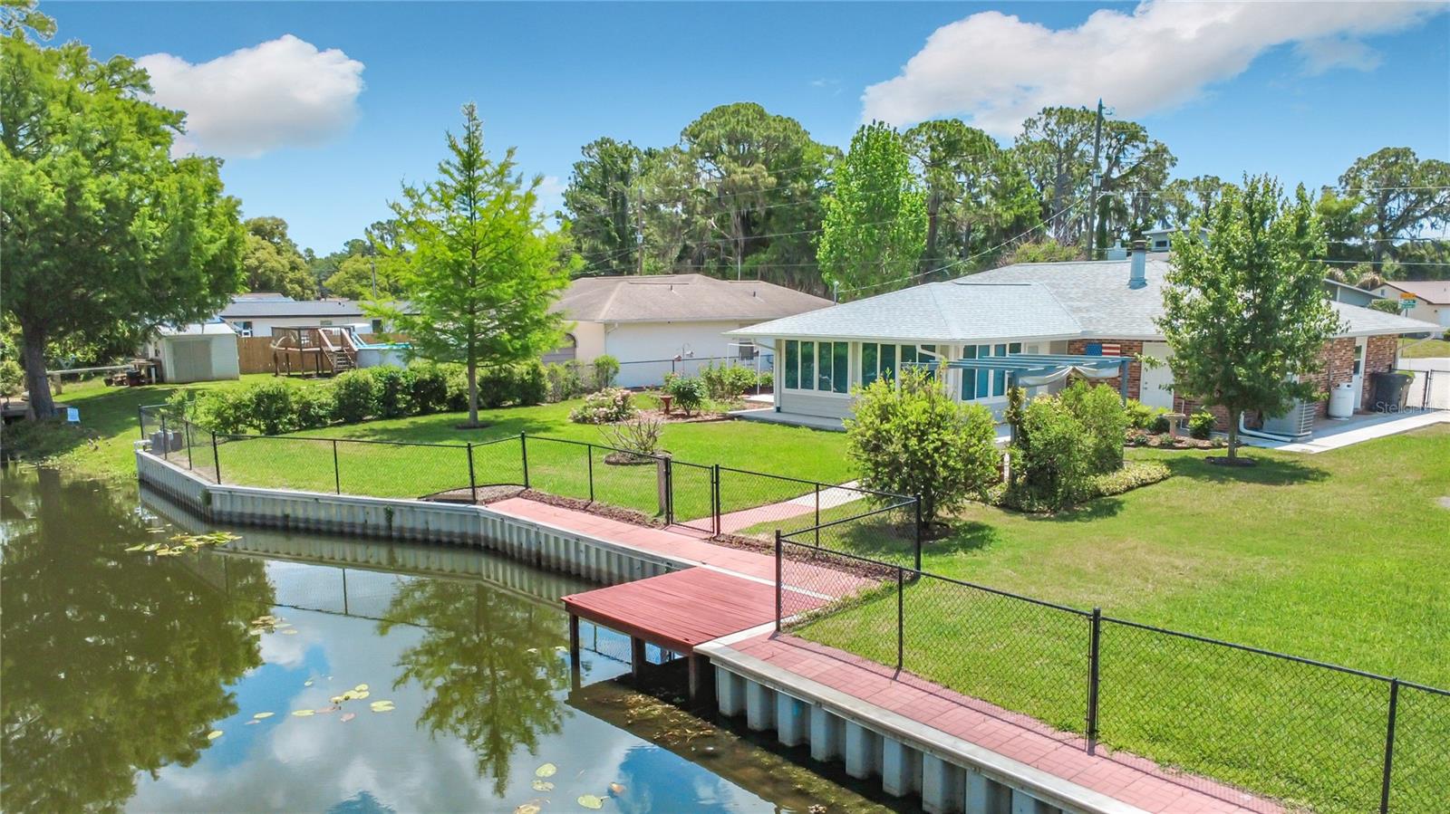 12547 PINE ISLAND DR, LEESBURG, FL, 34788