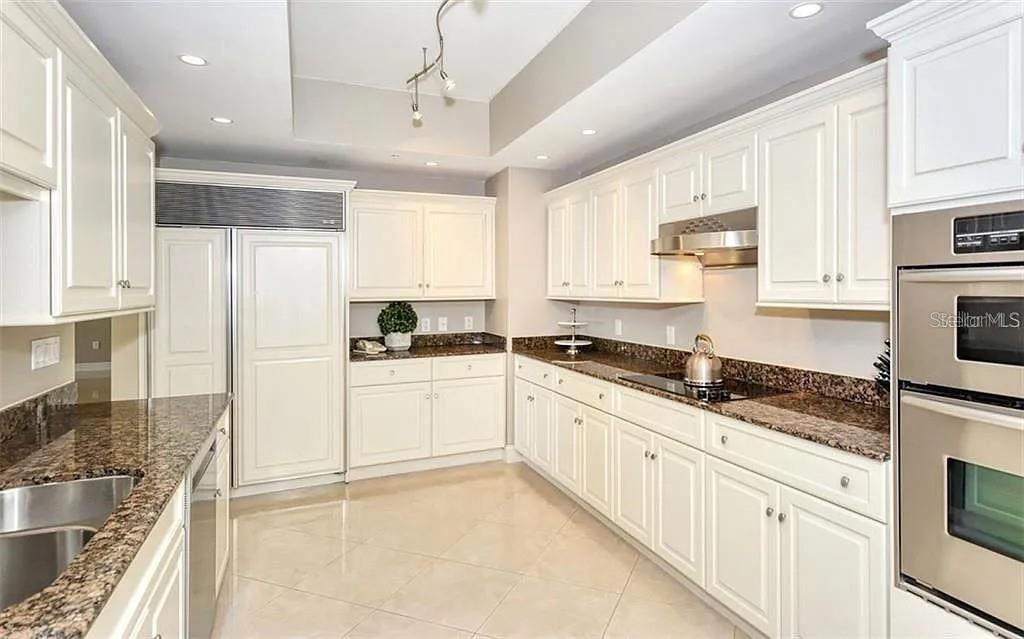 1111 RITZ CARLTON DR #1004, SARASOTA, FL, 34236
