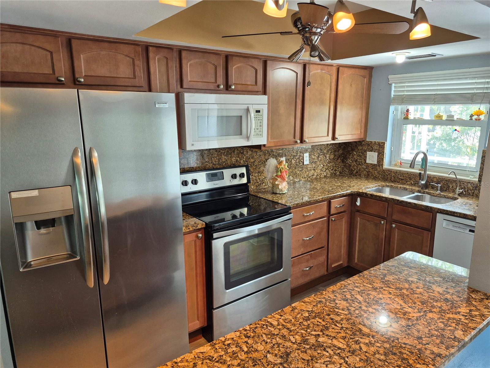 4939 FLORAMAR TER #203, NEW PORT RICHEY, FL, 34652