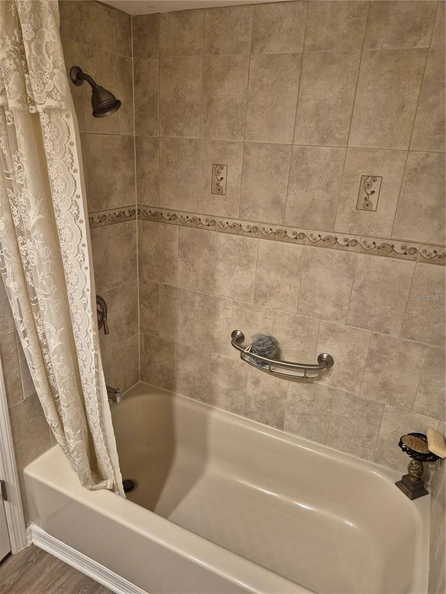 4939 FLORAMAR TER #203, NEW PORT RICHEY, FL, 34652