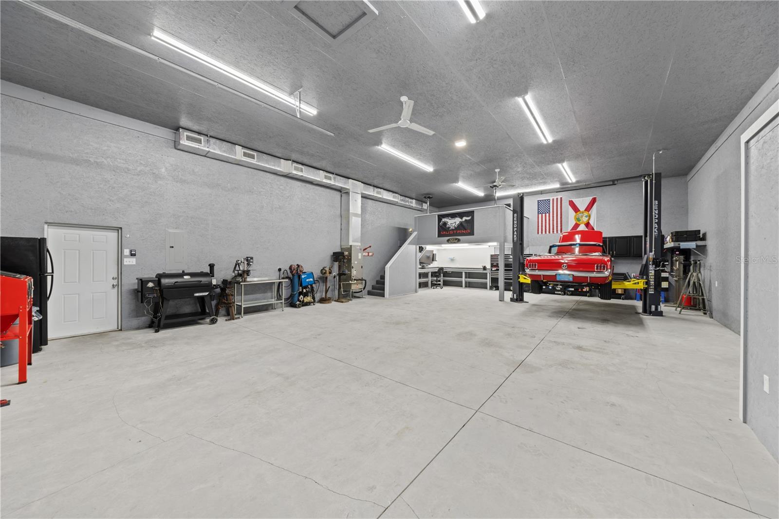 1095 W LAKE HAMILTON DR, WINTER HAVEN, FL, 33881