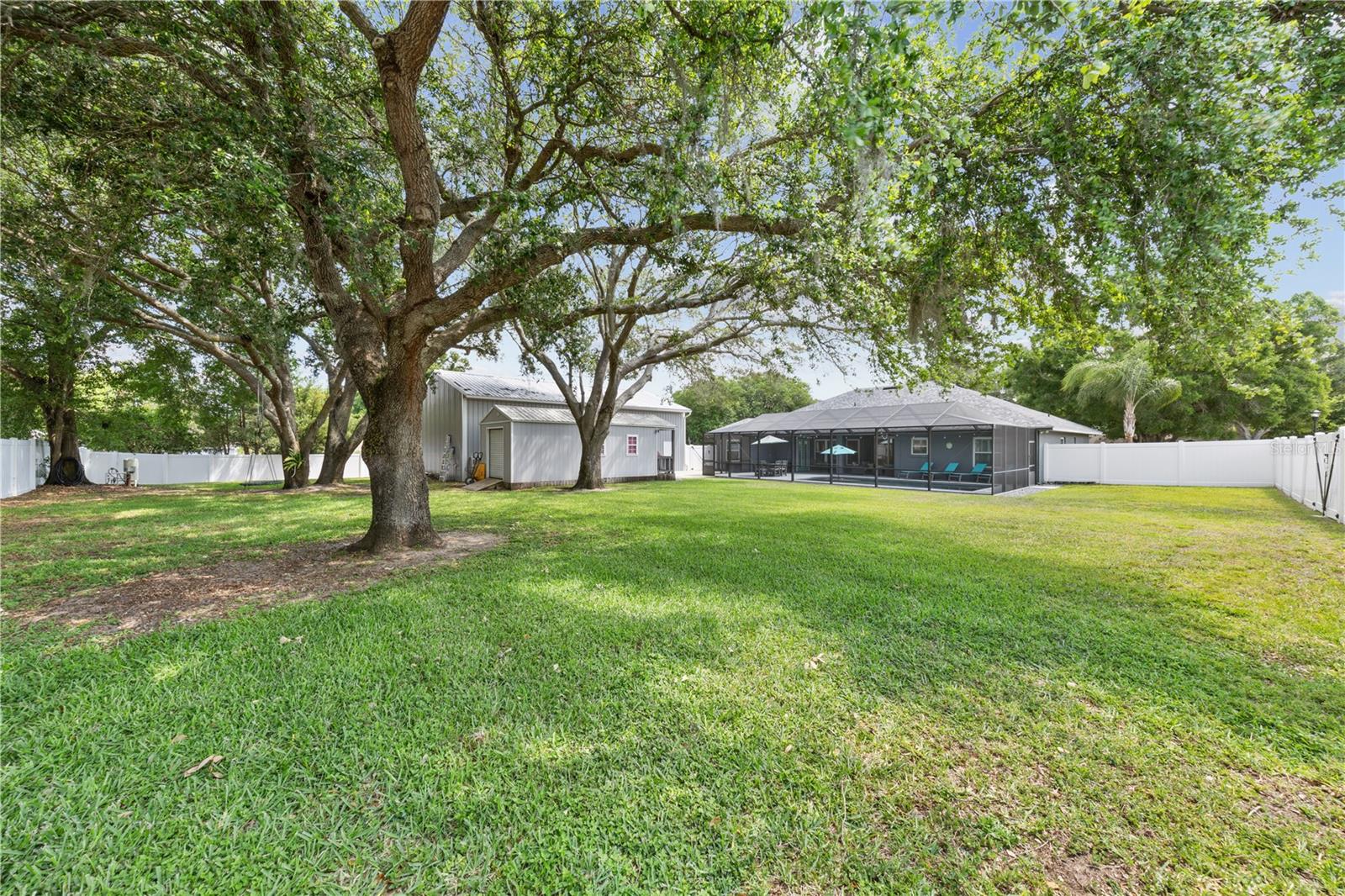 1095 W LAKE HAMILTON DR, WINTER HAVEN, FL, 33881