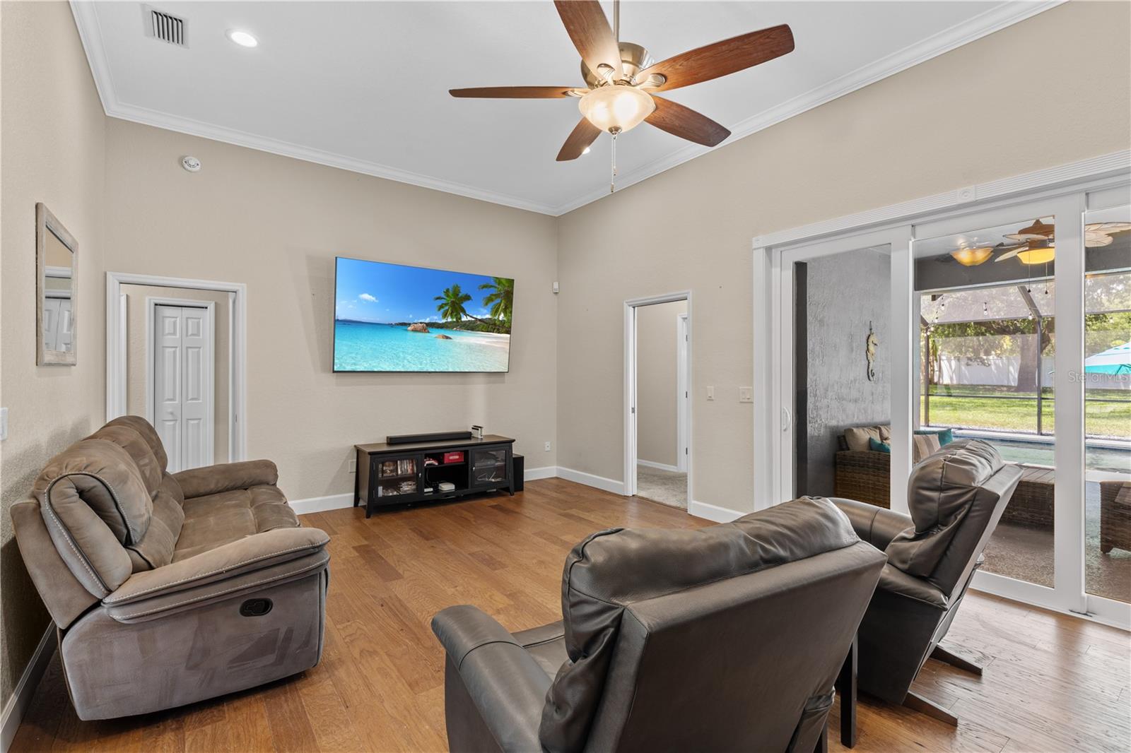 1095 W LAKE HAMILTON DR, WINTER HAVEN, FL, 33881