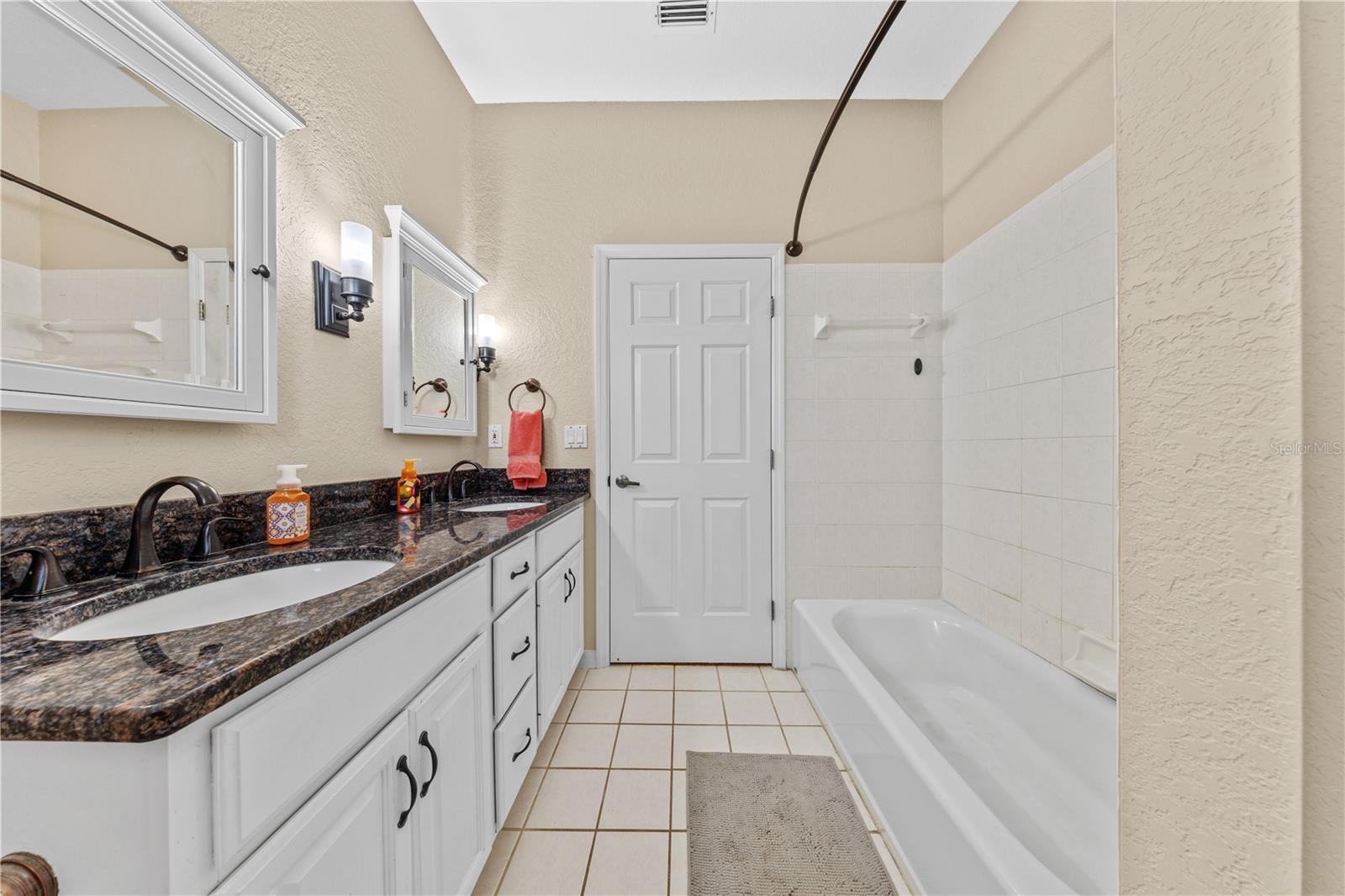 1095 W LAKE HAMILTON DR, WINTER HAVEN, FL, 33881