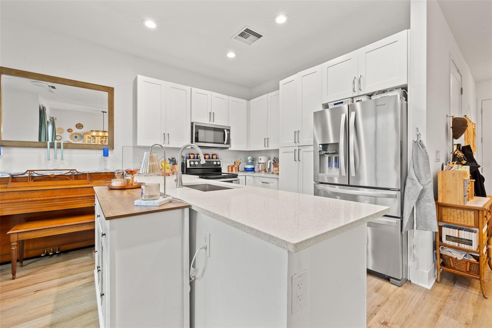 8709 PALM RANCHES PL, TAMPA, FL, 33614