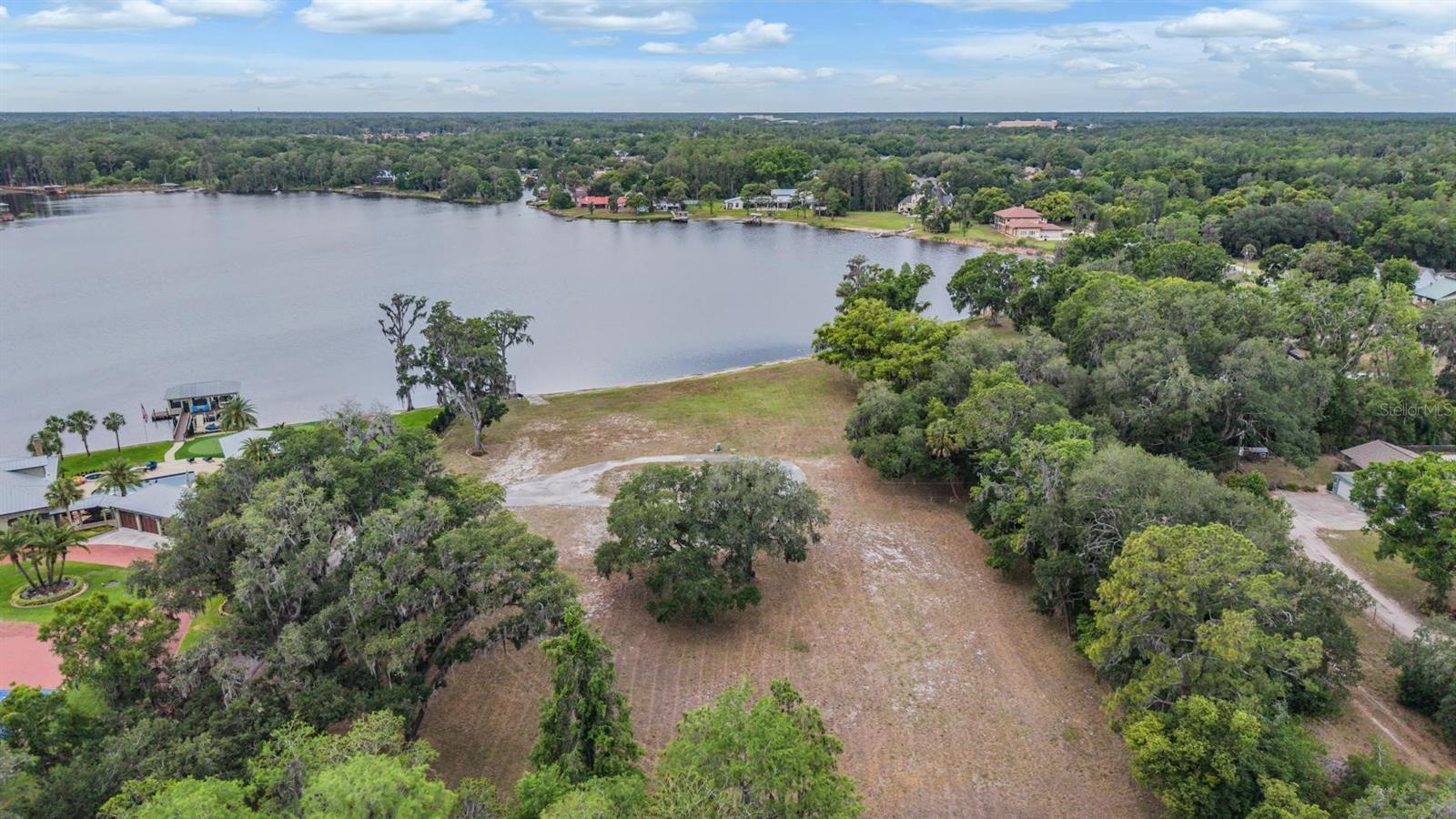 215 LAKE BRANT DR, LUTZ, FL, 33548