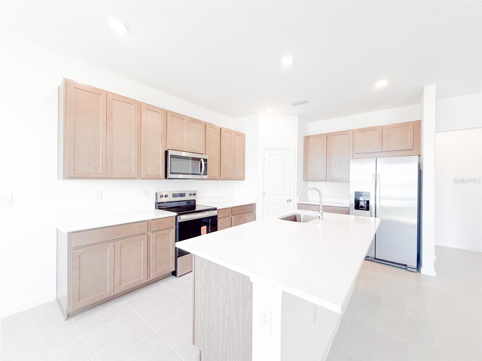 2023 FIRETHORN LOOP, HAINES CITY, FL, 33844