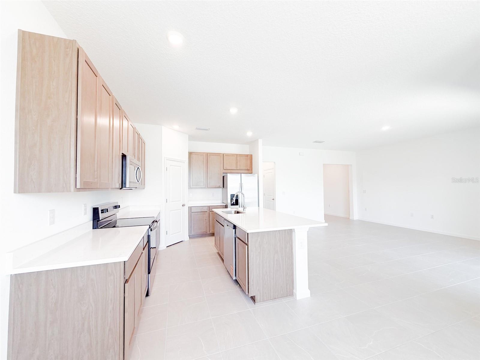 2023 FIRETHORN LOOP, HAINES CITY, FL, 33844