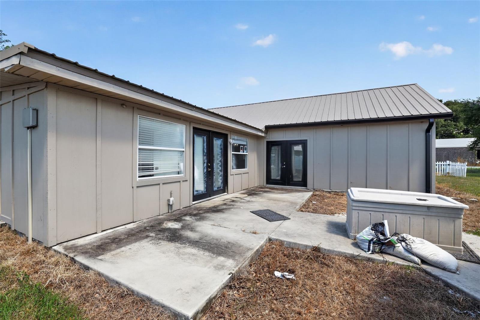 3240 APFEL RD, WESLEY CHAPEL, FL, 33543