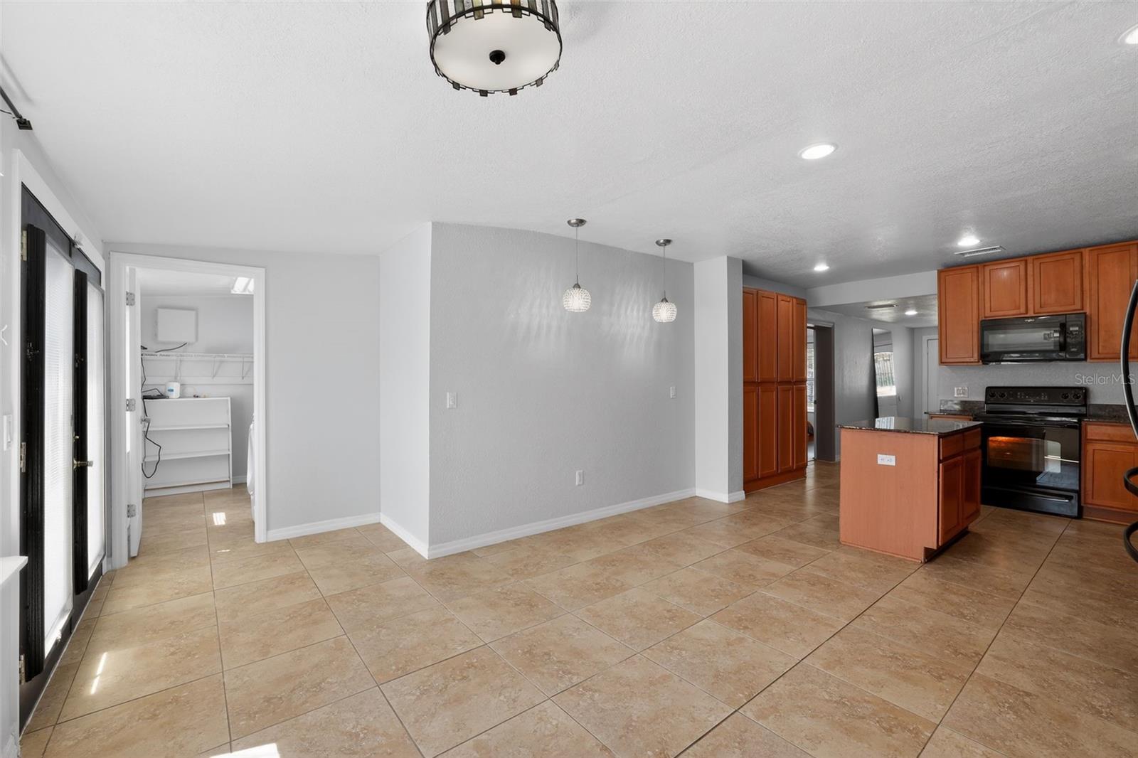 3240 APFEL RD, WESLEY CHAPEL, FL, 33543