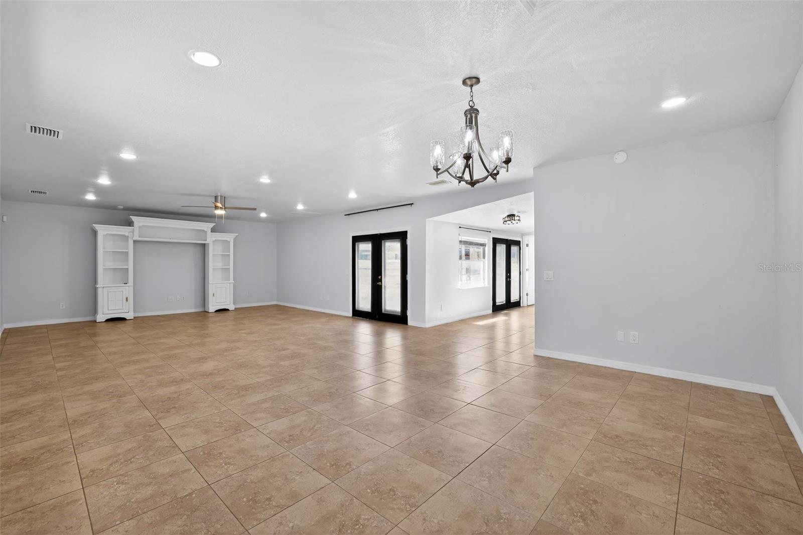 3240 APFEL RD, WESLEY CHAPEL, FL, 33543