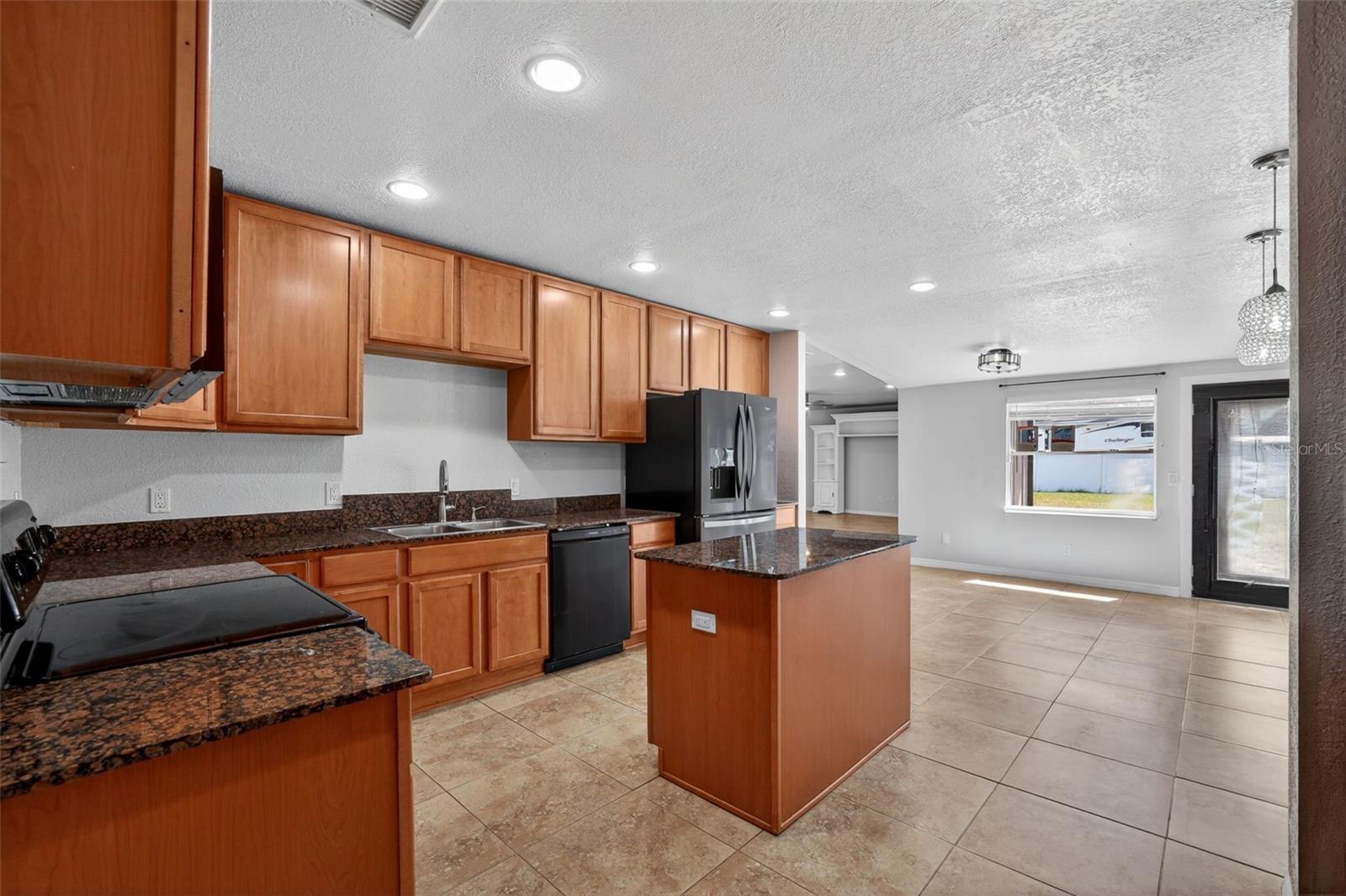 3240 APFEL RD, WESLEY CHAPEL, FL, 33543