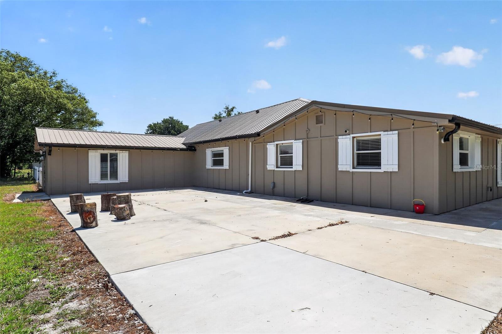 3240 APFEL RD, WESLEY CHAPEL, FL, 33543