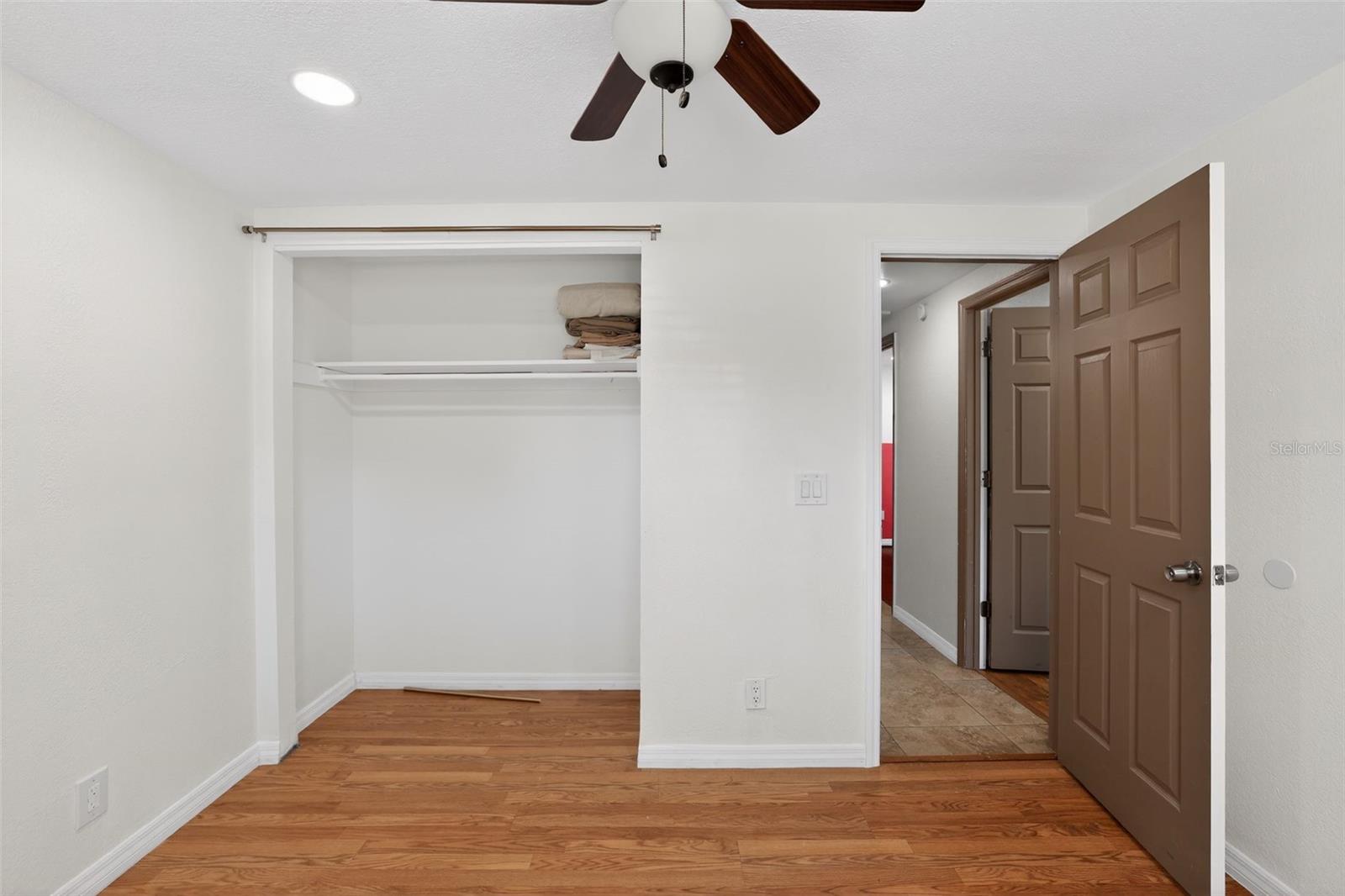 3240 APFEL RD, WESLEY CHAPEL, FL, 33543