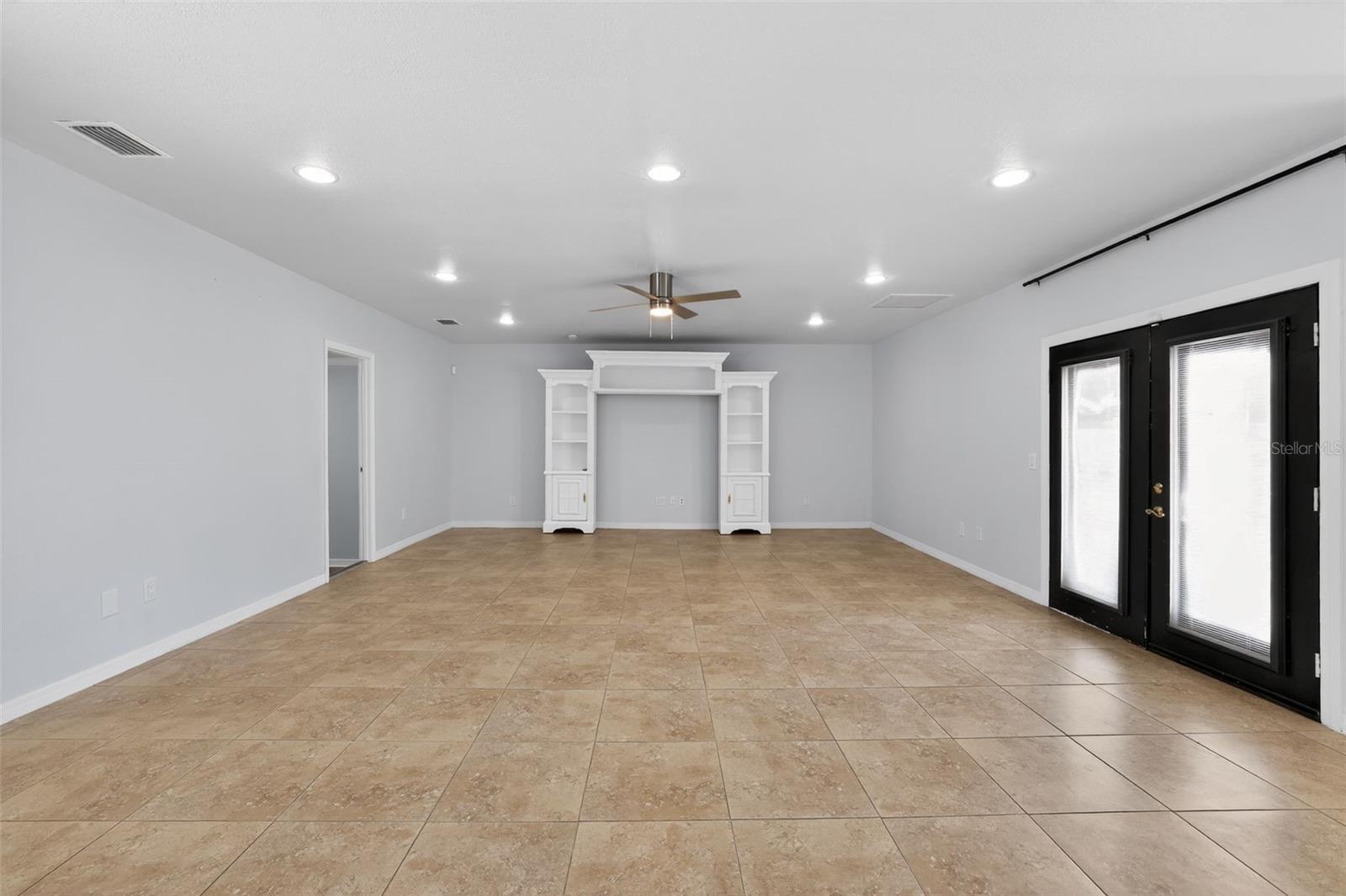 3240 APFEL RD, WESLEY CHAPEL, FL, 33543