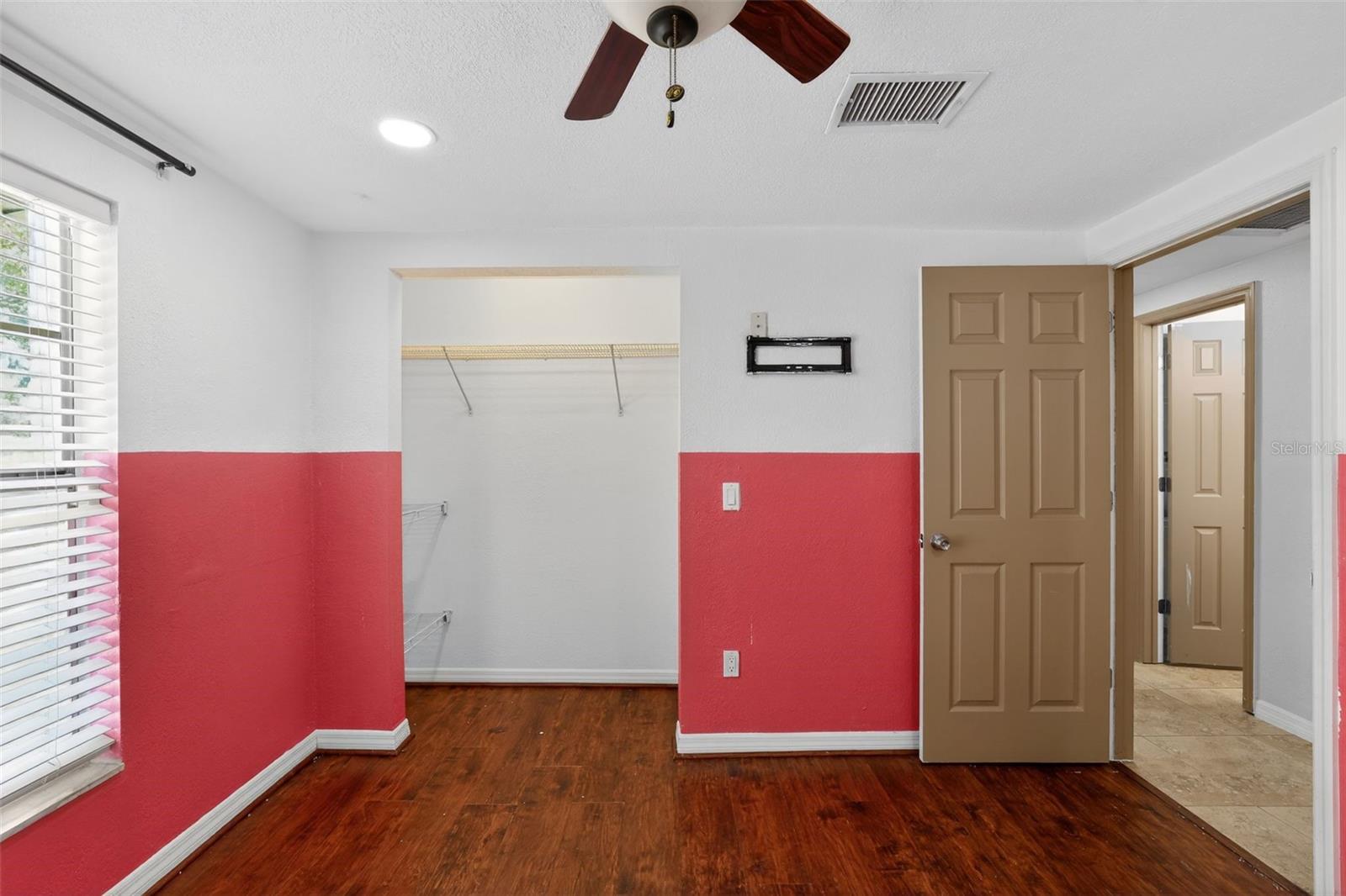 3240 APFEL RD, WESLEY CHAPEL, FL, 33543