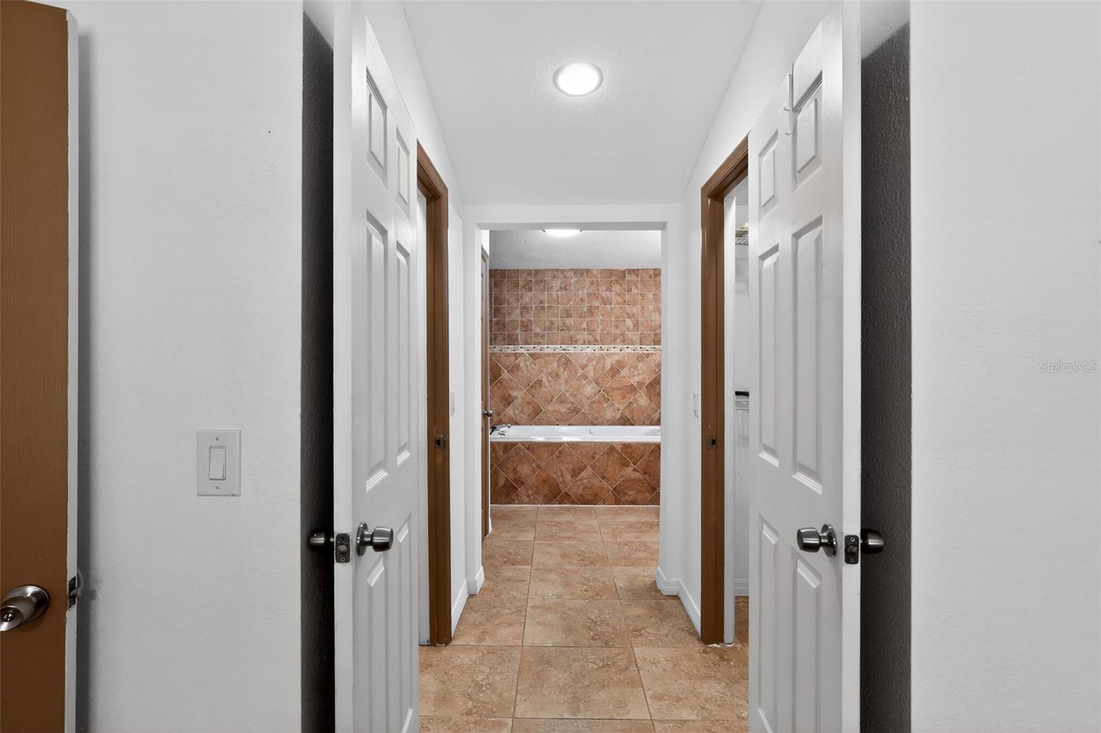 3240 APFEL RD, WESLEY CHAPEL, FL, 33543