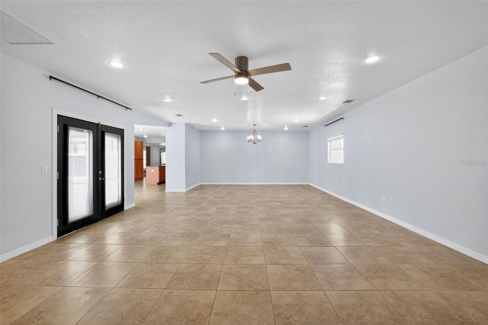 3240 APFEL RD, WESLEY CHAPEL, FL, 33543