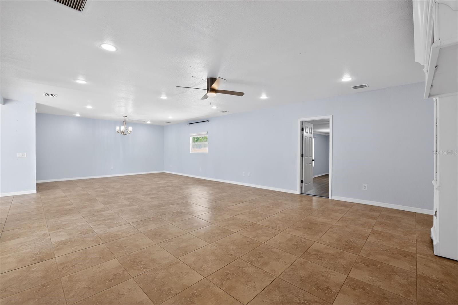 3240 APFEL RD, WESLEY CHAPEL, FL, 33543
