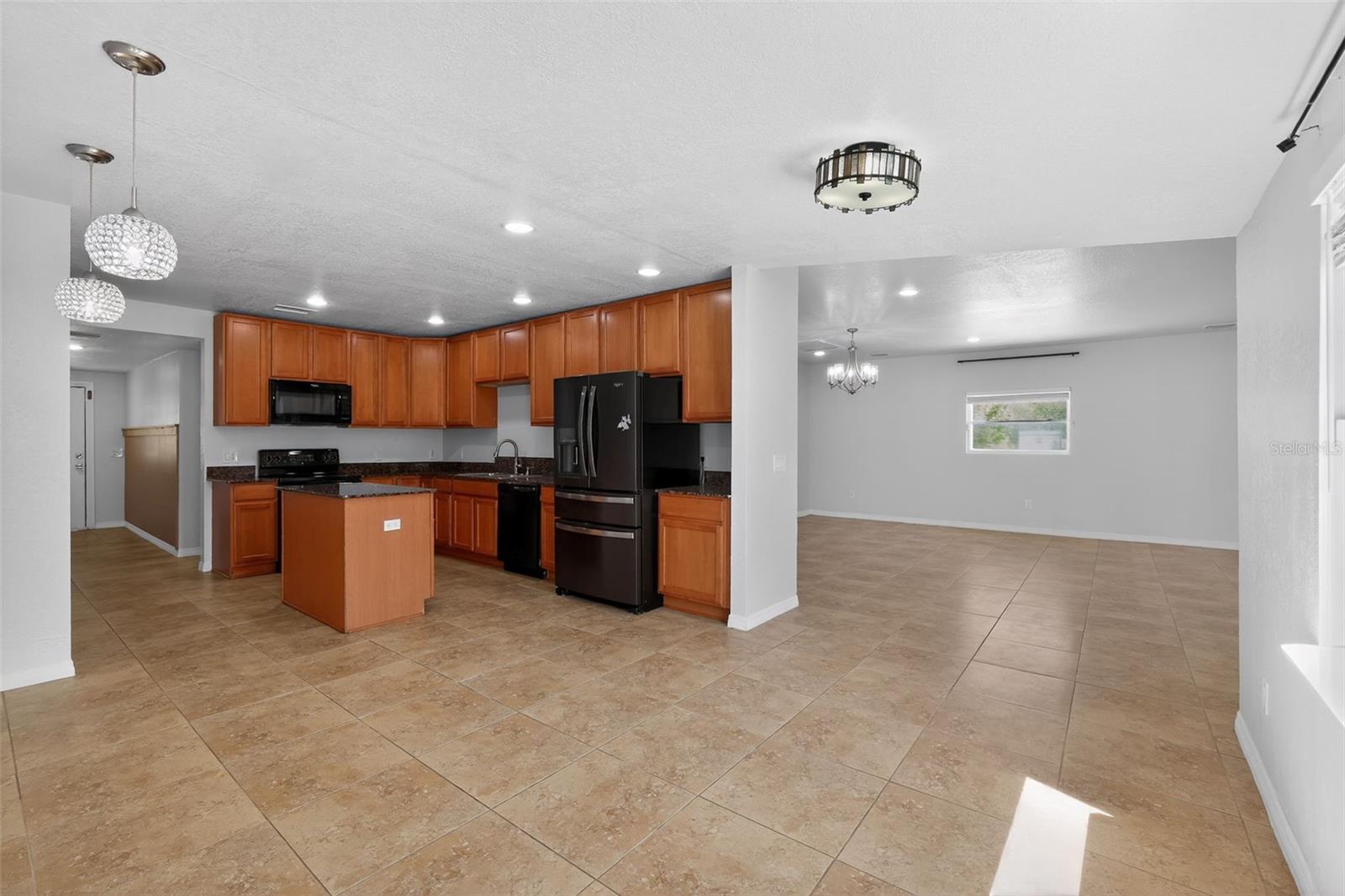 3240 APFEL RD, WESLEY CHAPEL, FL, 33543